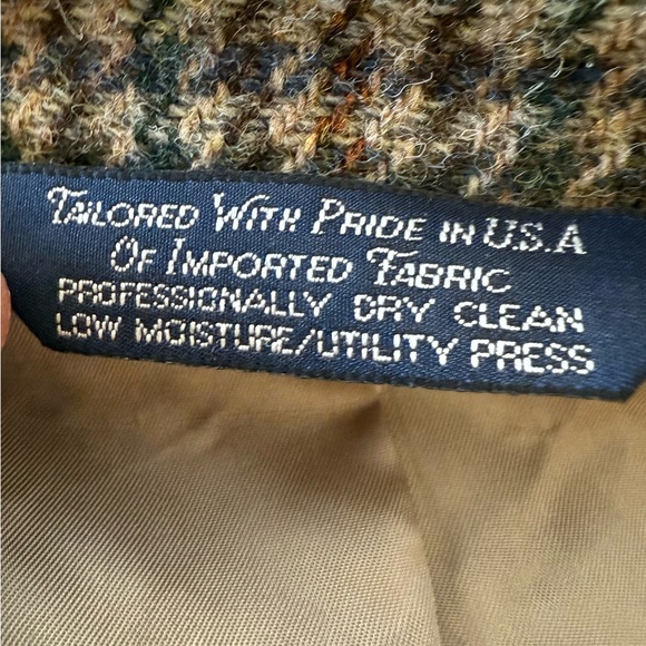 Lands End 100% Pure Wool Plaid Blazer - Picture 10 of 13